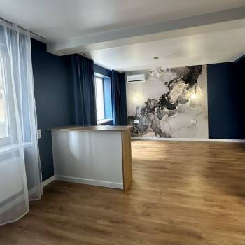 Продается 1-комнатная квартира, 45 м²