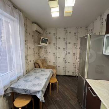 Продается 1-комнатная квартира, 45 м²