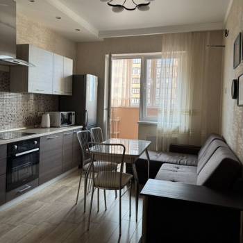 Сдается 1-комнатная квартира, 48 м²