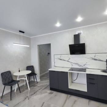 Продается 1-комнатная квартира, 32 м²