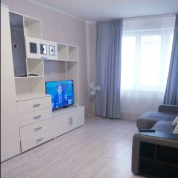 Продается 1-комнатная квартира, 38 м²