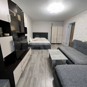 Продается 1-комнатная квартира, 38 м²