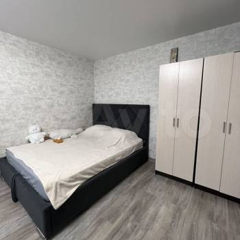 Продается 1-комнатная квартира, 38 м²