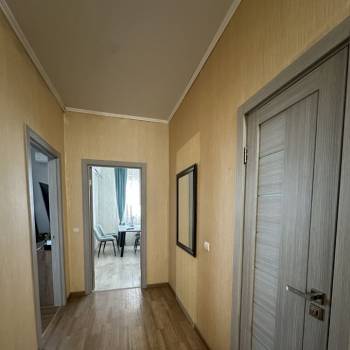 Сдается 1-комнатная квартира, 55 м²