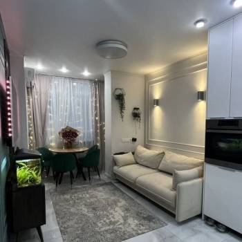 Продается 2-х комнатная квартира, 57 м²