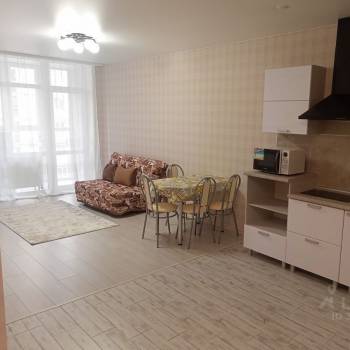 Сдается 1-комнатная квартира, 48 м²