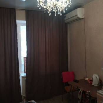 Продается 1-комнатная квартира, 37 м²