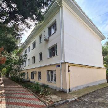 Продается Многокомнатная квартира, 99,7 м²