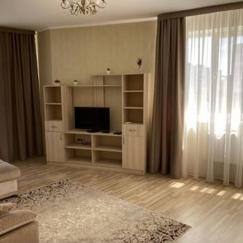 Сдается 2-х комнатная квартира, 62 м²