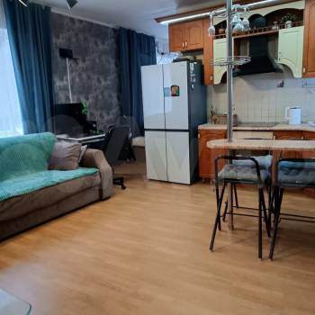 Продается Многокомнатная квартира, 90 м²