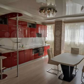 Сдается 2-х комнатная квартира, 90 м²