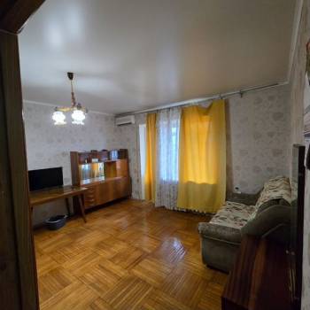 Сдается 1-комнатная квартира, 42 м²