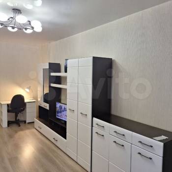 Сдается 1-комнатная квартира, 39 м²