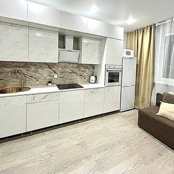 Сдается 1-комнатная квартира, 40 м²