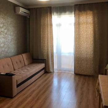 Сдается 1-комнатная квартира, 50 м²