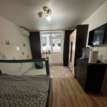 Продается 1-комнатная квартира, 35 м²