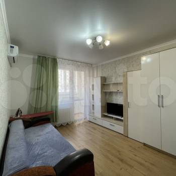 Сдается 1-комнатная квартира, 46 м²