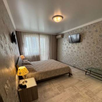 Продается 1-комнатная квартира, 63,8 м²