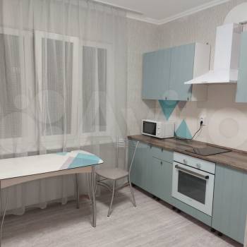 Сдается 1-комнатная квартира, 42 м²