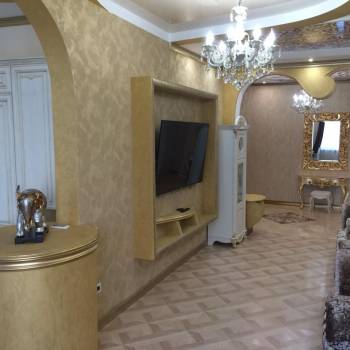 Сдается Многокомнатная квартира, 130 м²