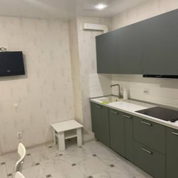 Сдается 2-х комнатная квартира, 80 м²