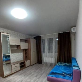 Сдается 1-комнатная квартира, 37 м²