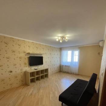 Сдается 2-х комнатная квартира, 63,5 м²