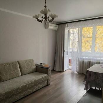 Продается 1-комнатная квартира, 30 м²