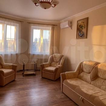 Сдается 2-х комнатная квартира, 77 м²