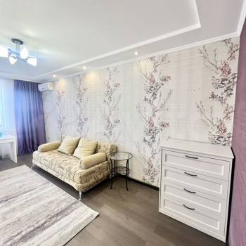 Сдается Многокомнатная квартира, 96 м²