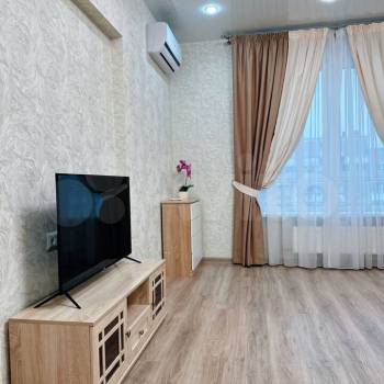 Сдается 2-х комнатная квартира, 70 м²