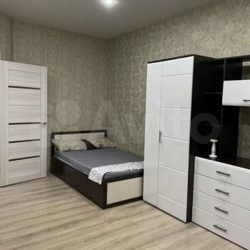 Сдается 1-комнатная квартира, 48 м²