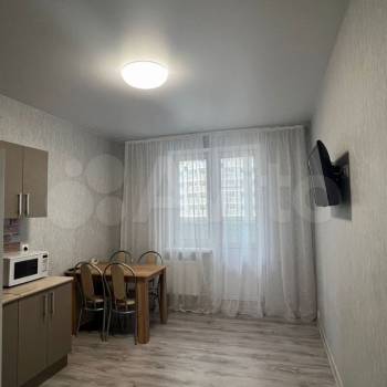 Сдается 2-х комнатная квартира, 56 м²