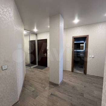 Сдается 2-х комнатная квартира, 90 м²