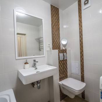 Продается 1-комнатная квартира, 47 м²