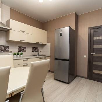 Сдается 2-х комнатная квартира, 65 м²