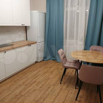 Сдается 1-комнатная квартира, 37 м²