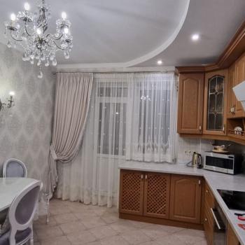 Сдается 2-х комнатная квартира, 81,4 м²