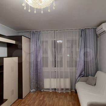 Сдается 1-комнатная квартира, 39 м²