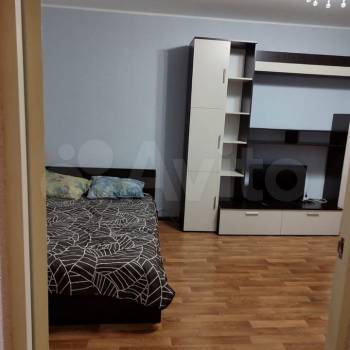 Сдается 1-комнатная квартира, 39 м²