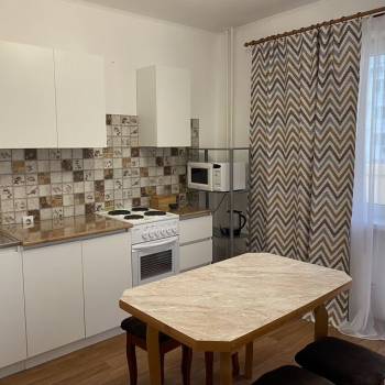 Сдается 1-комнатная квартира, 36,4 м²