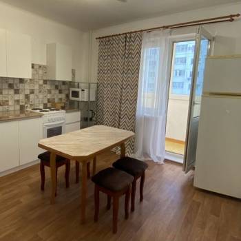 Сдается 1-комнатная квартира, 36,4 м²