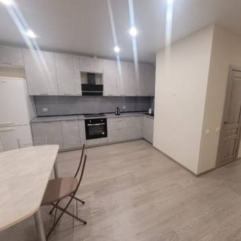 Сдается 2-х комнатная квартира, 61 м²