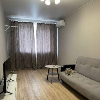 Сдается 1-комнатная квартира, 37,9 м²