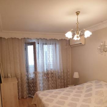 Сдается 2-х комнатная квартира, 75 м²