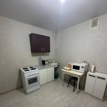 Сдается 1-комнатная квартира, 38 м²