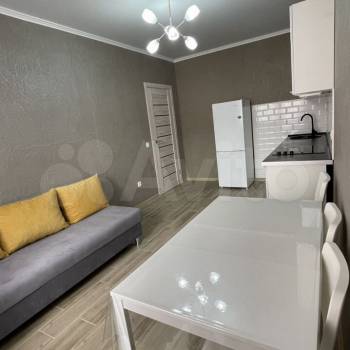 Сдается 1-комнатная квартира, 35 м²