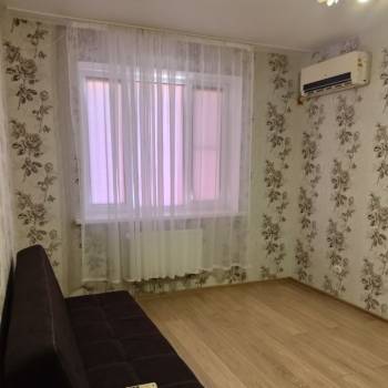 Сдается 1-комнатная квартира, 39 м²