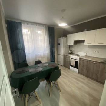 Сдается 1-комнатная квартира, 35 м²