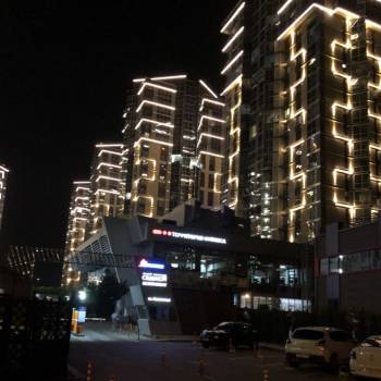 Продается 1-комнатная квартира, 54 м²